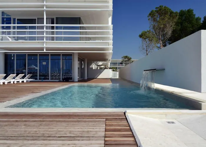 The Beach House By Richard Meier