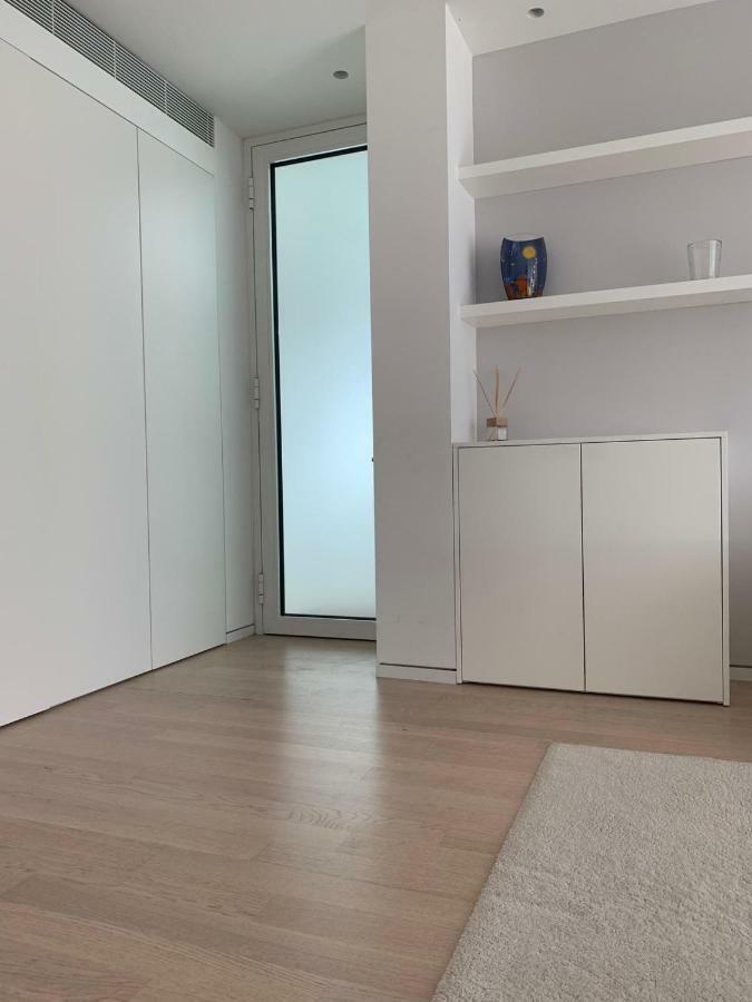 The Beach House By Richard Meier